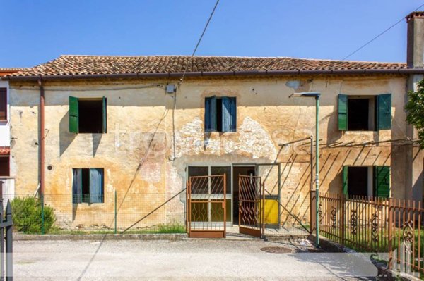 casa indipendente in vendita a Carbonera in zona Vascon