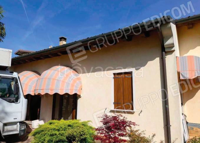 casa indipendente in vendita a Carbonera in zona Vascon