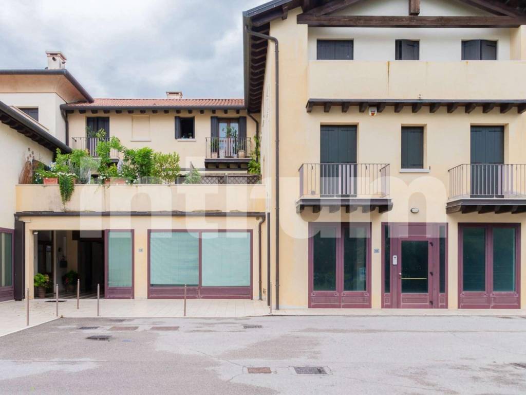 ufficio in vendita a Carbonera in zona San Giacomo di Musestrelle