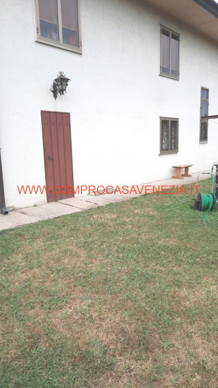 casa indipendente in vendita a Casale sul Sile in zona Lughignano