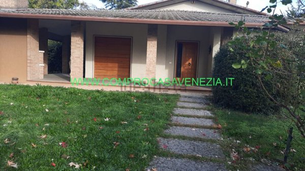 casa indipendente in vendita a Casale sul Sile