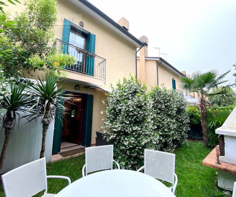 casa indipendente in vendita a Casier