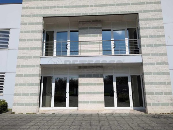 ufficio in vendita a Casier in zona Dosson