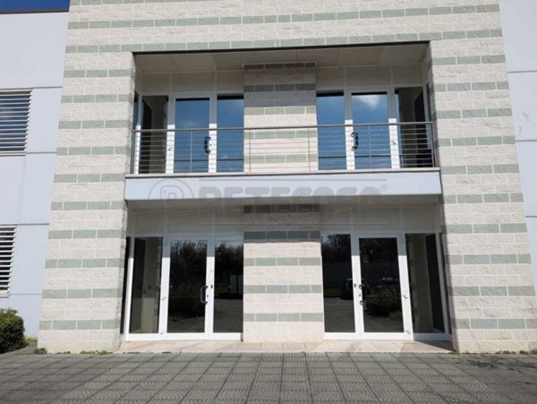 ufficio in affitto a Casier in zona Dosson