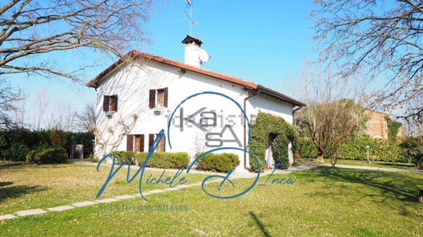 casa indipendente in vendita a Casier