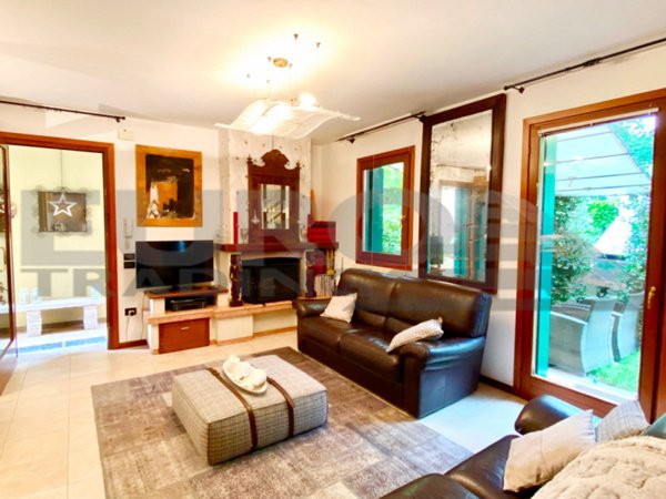 casa indipendente in vendita a Casier