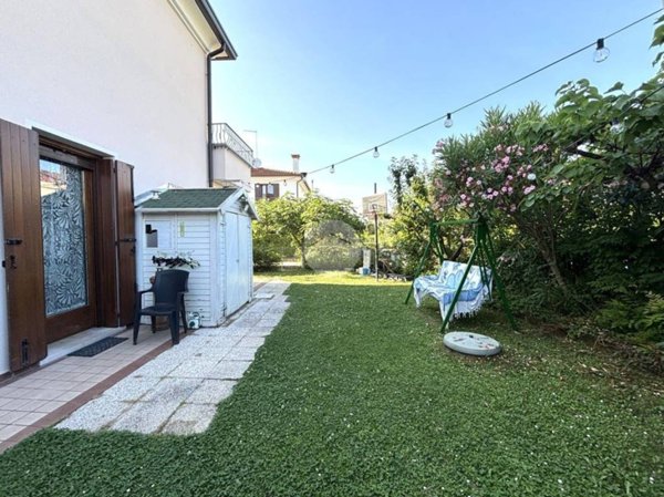 casa indipendente in vendita a Casier in zona Dosson