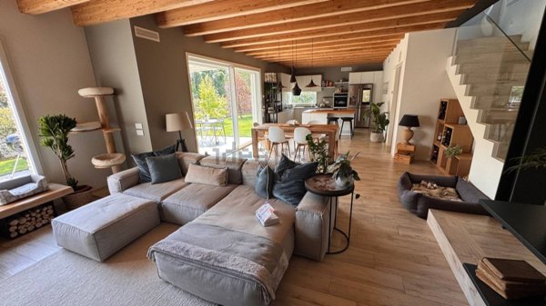casa indipendente in vendita a Casier in zona Dosson