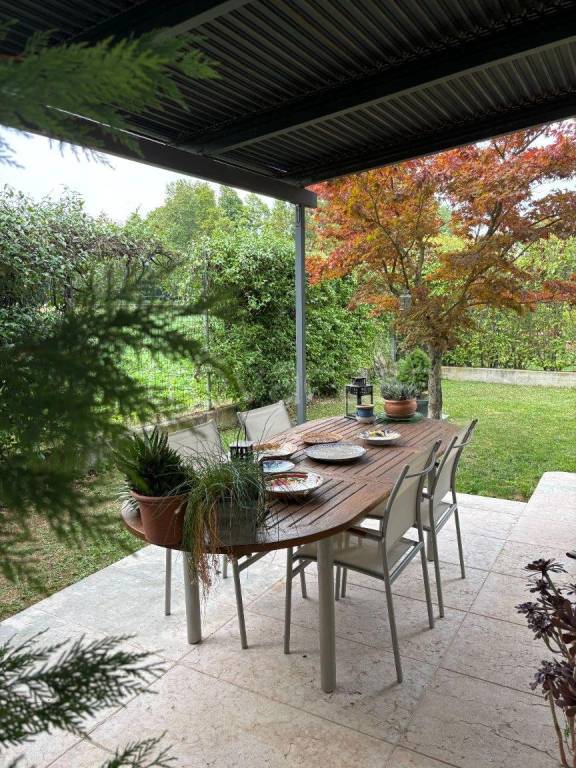 casa indipendente in vendita a Casier