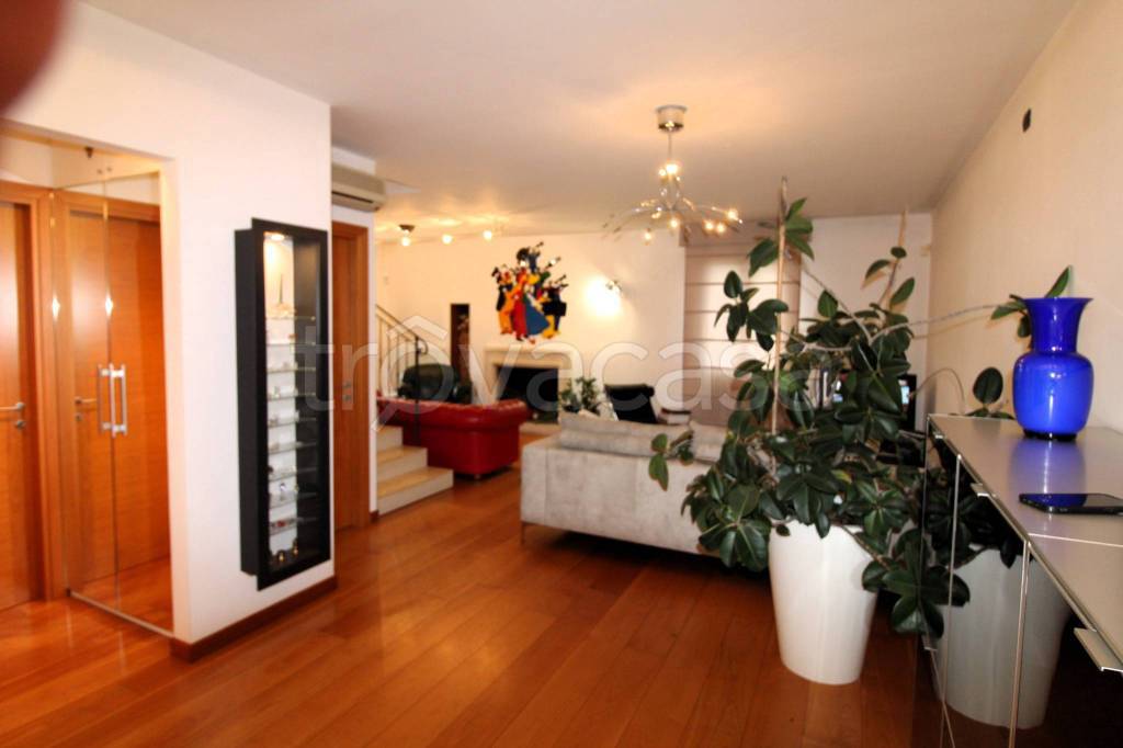 casa indipendente in vendita a Casier