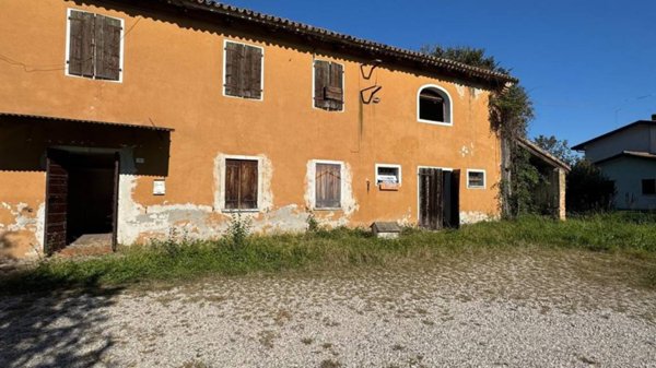 casa indipendente in vendita a Casier