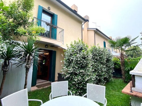 casa indipendente in vendita a Casier