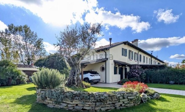 appartamento in vendita a Casier in zona Dosson