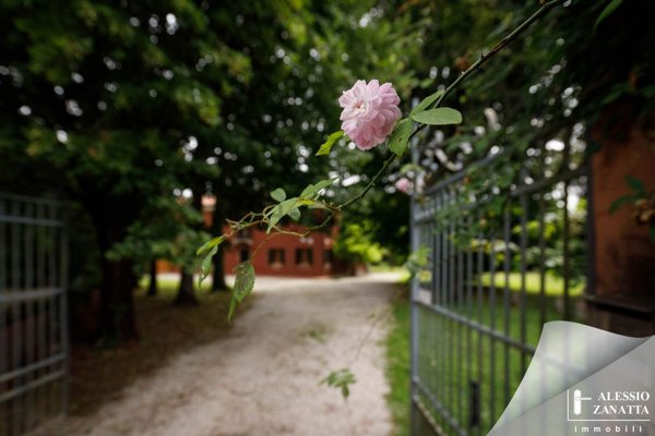 casa indipendente in vendita a Casier in zona Dosson