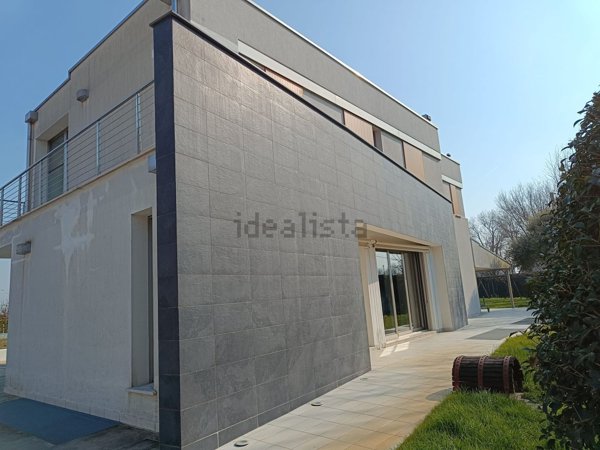 casa indipendente in vendita a Casier