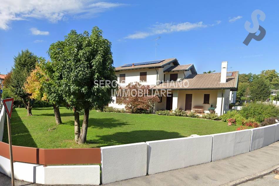casa indipendente in vendita a Casier