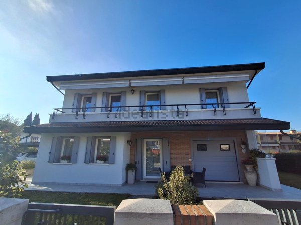 casa indipendente in vendita a Casier in zona Dosson