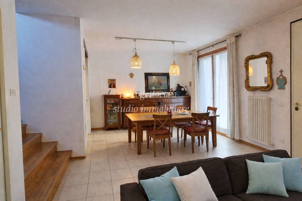 casa indipendente in vendita a Casier in zona Dosson