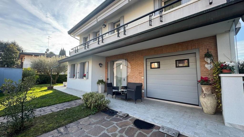 casa indipendente in vendita a Casier in zona Dosson