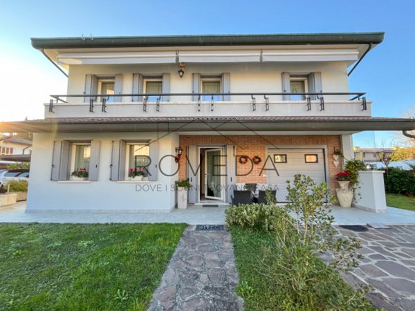 casa indipendente in vendita a Casier in zona Dosson