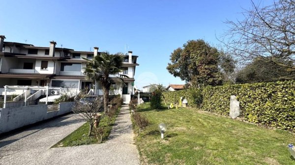 casa indipendente in vendita a Casier in zona Dosson