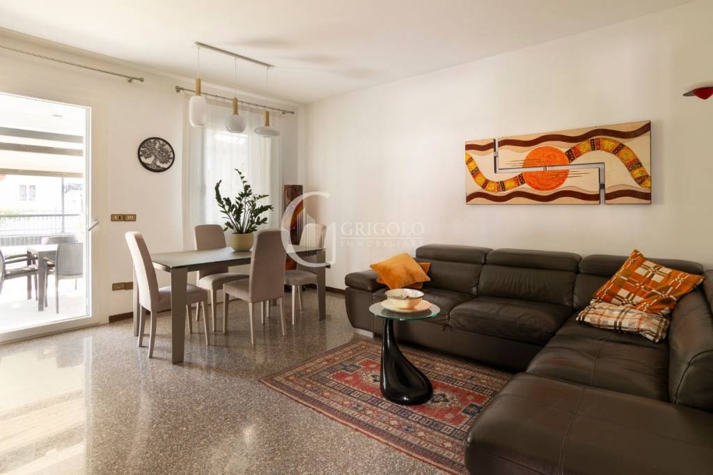 casa indipendente in vendita a Casier in zona Dosson