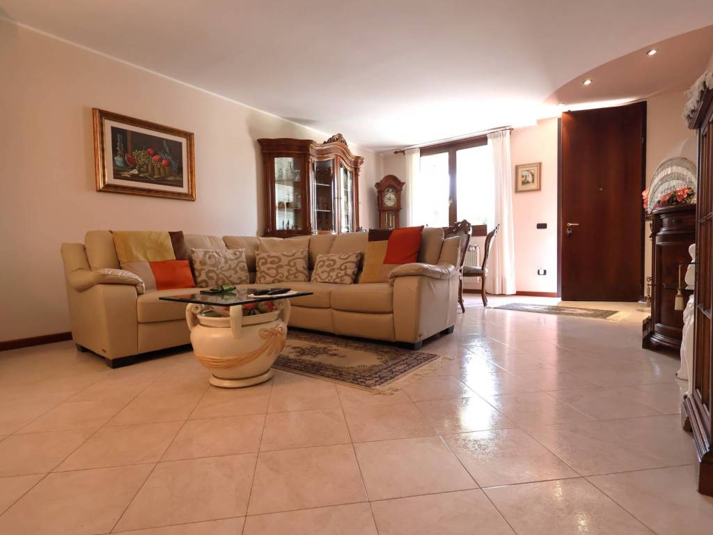 casa indipendente in vendita a Casier in zona Dosson