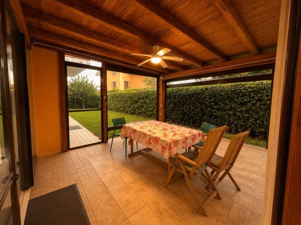 casa indipendente in vendita a Casier