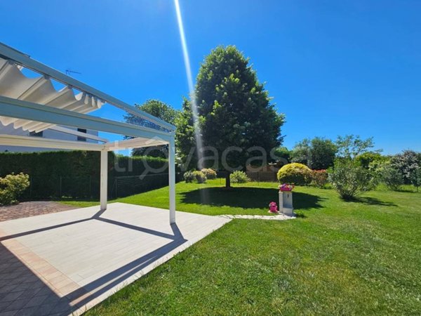 casa indipendente in vendita a Casier