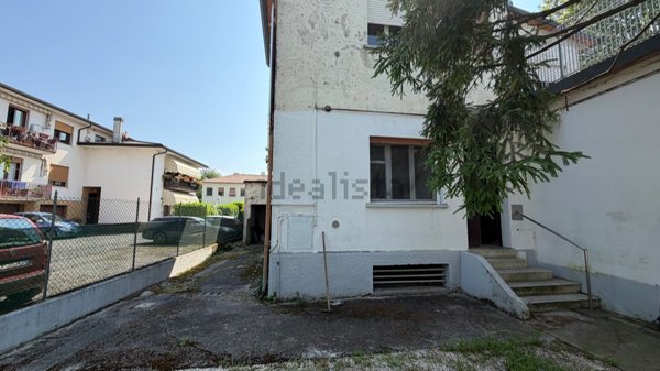 casa semindipendente in vendita a Casier in zona Dosson
