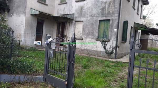 casa indipendente in vendita a Casier