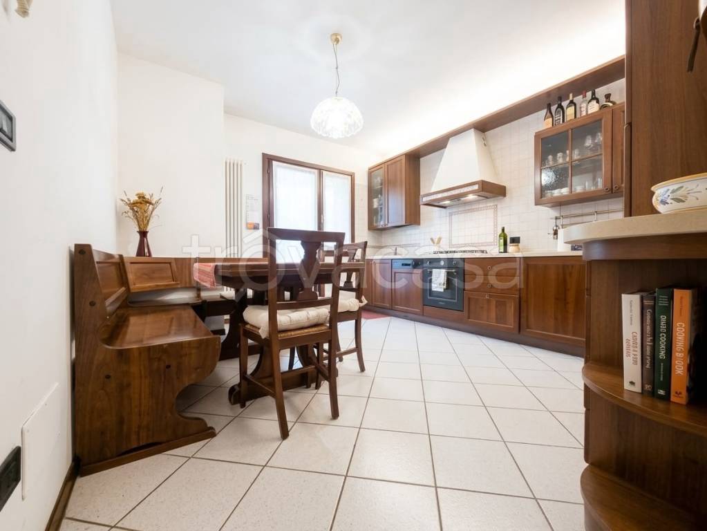 casa indipendente in vendita a Casier in zona Dosson