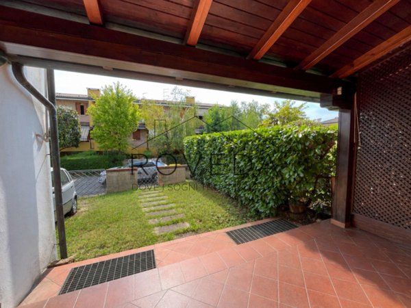 casa indipendente in vendita a Casier in zona Dosson