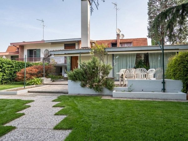 casa indipendente in vendita a Casier in zona Dosson