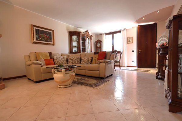 casa indipendente in vendita a Casier in zona Dosson