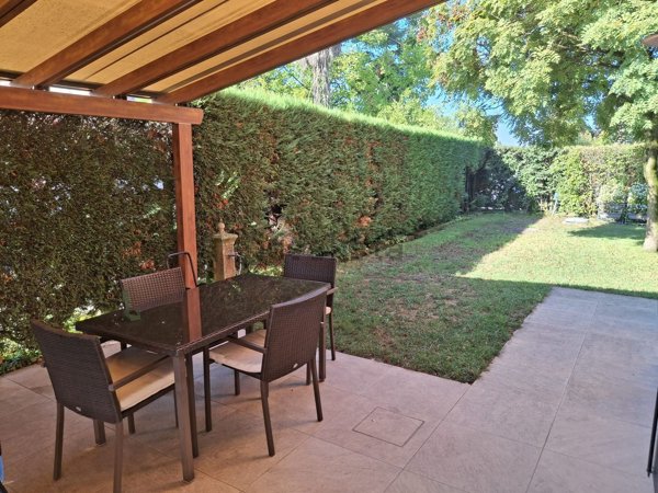 casa indipendente in vendita a Casier in zona La Sicilia