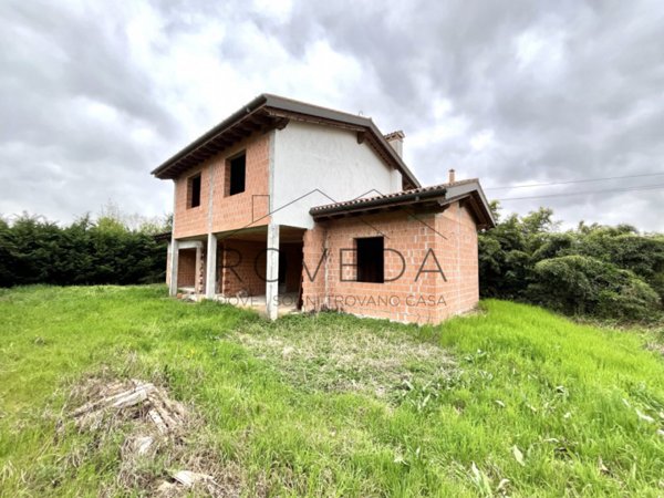 casa indipendente in vendita a Casier
