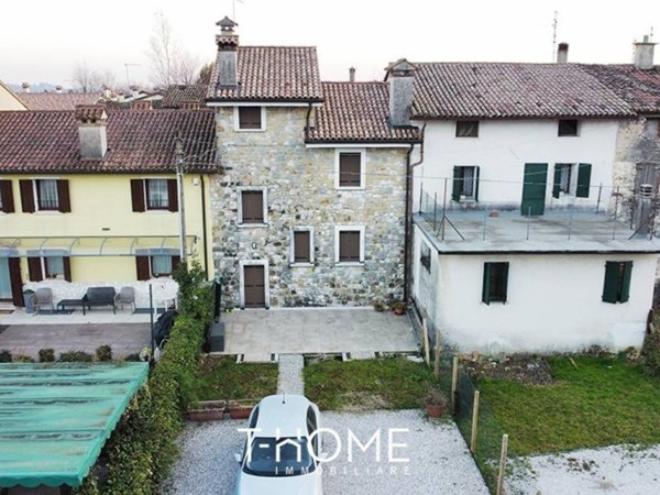casa indipendente in vendita a Castelcucco