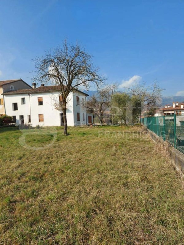 casa indipendente in vendita a Castelcucco