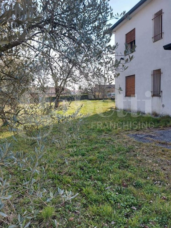 casa indipendente in vendita a Castelcucco
