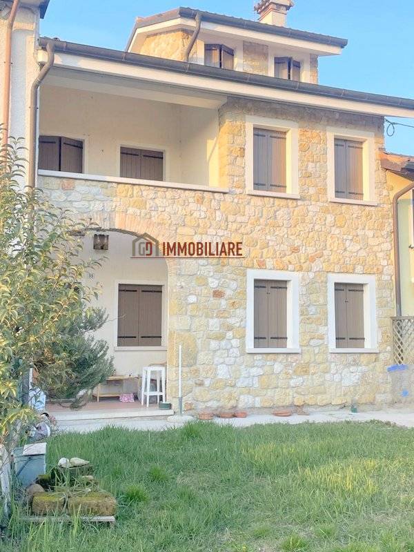 casa indipendente in vendita a Castelcucco