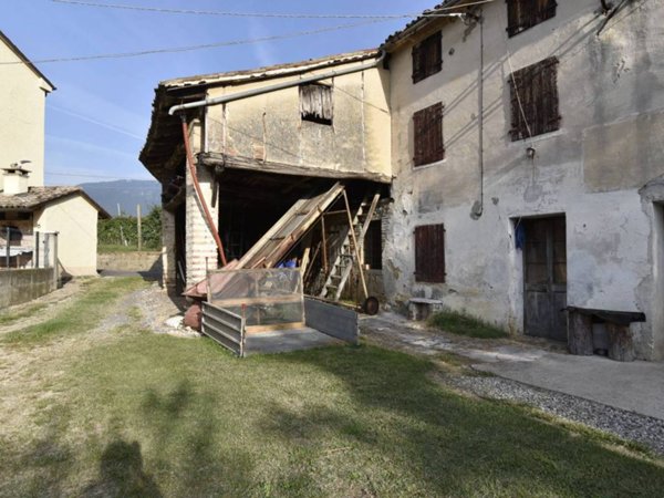 casa indipendente in vendita a Castelcucco
