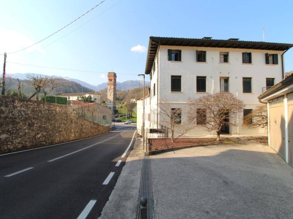 intera palazzina in vendita a Castelcucco