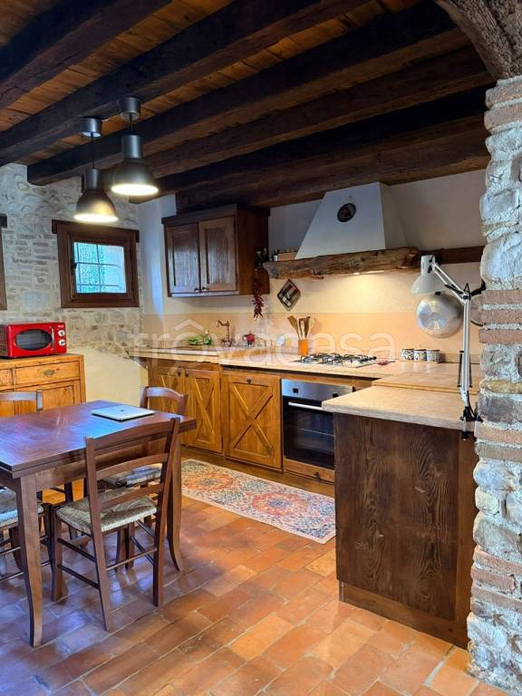 casa indipendente in vendita a Castelcucco