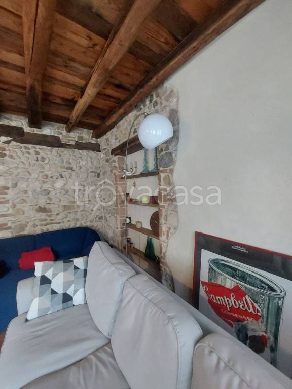 casa indipendente in vendita a Castelcucco