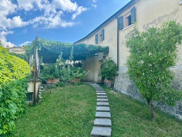 casa indipendente in vendita a Castelcucco