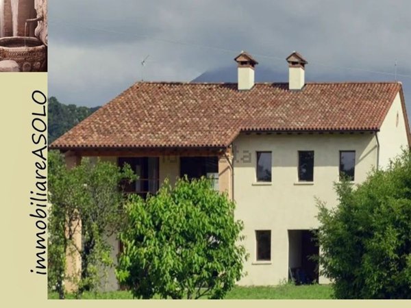 casa indipendente in vendita a Castelcucco