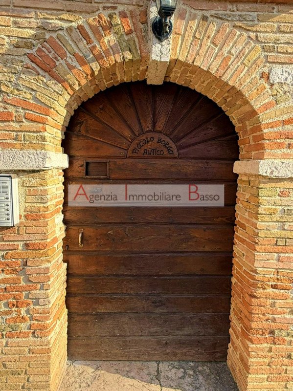 casa indipendente in vendita a Castelcucco