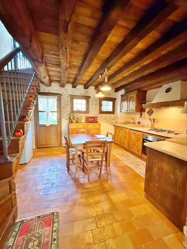 casa indipendente in vendita a Castelcucco