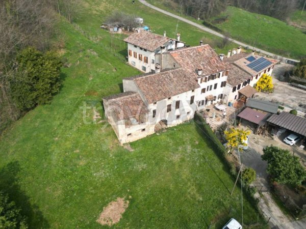 casa indipendente in vendita a Castelcucco